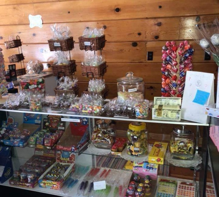 Our Sweet Tooth Candy Shop (Upper&nbspLake,&nbspCA)